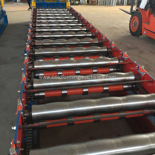 Hydraulic glazed tile roof panel steel rolling machine